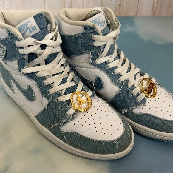 Nike Shoes Women's Size 10 Air Jordan 1 Retro High Og Denim White Basketball - Picture 5 of 9